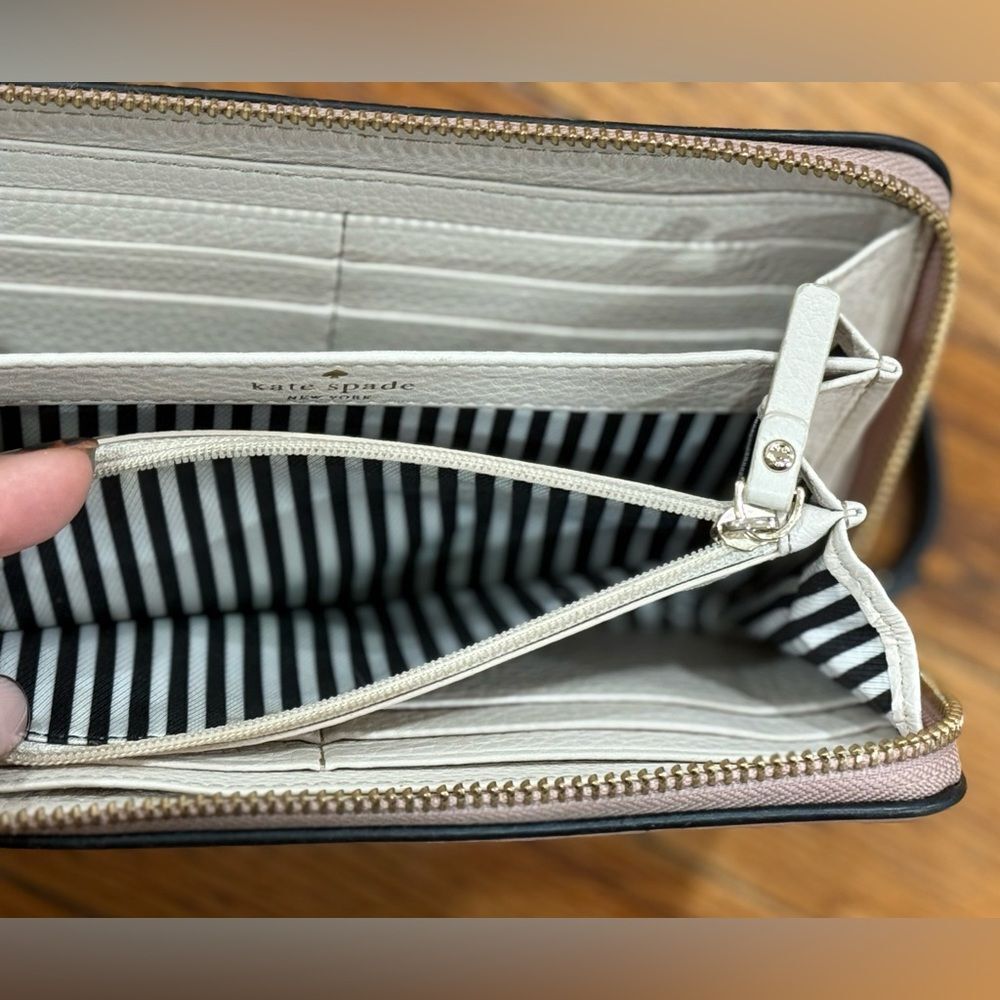 Kate Spade Mauve Pink Leather Zip Around Continental Wallet - Picture 6 of 6